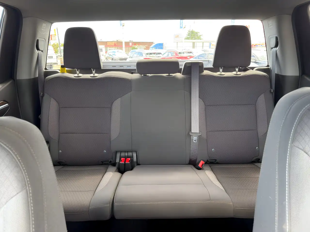 Chevrolet Silverado 1500 - Image 33