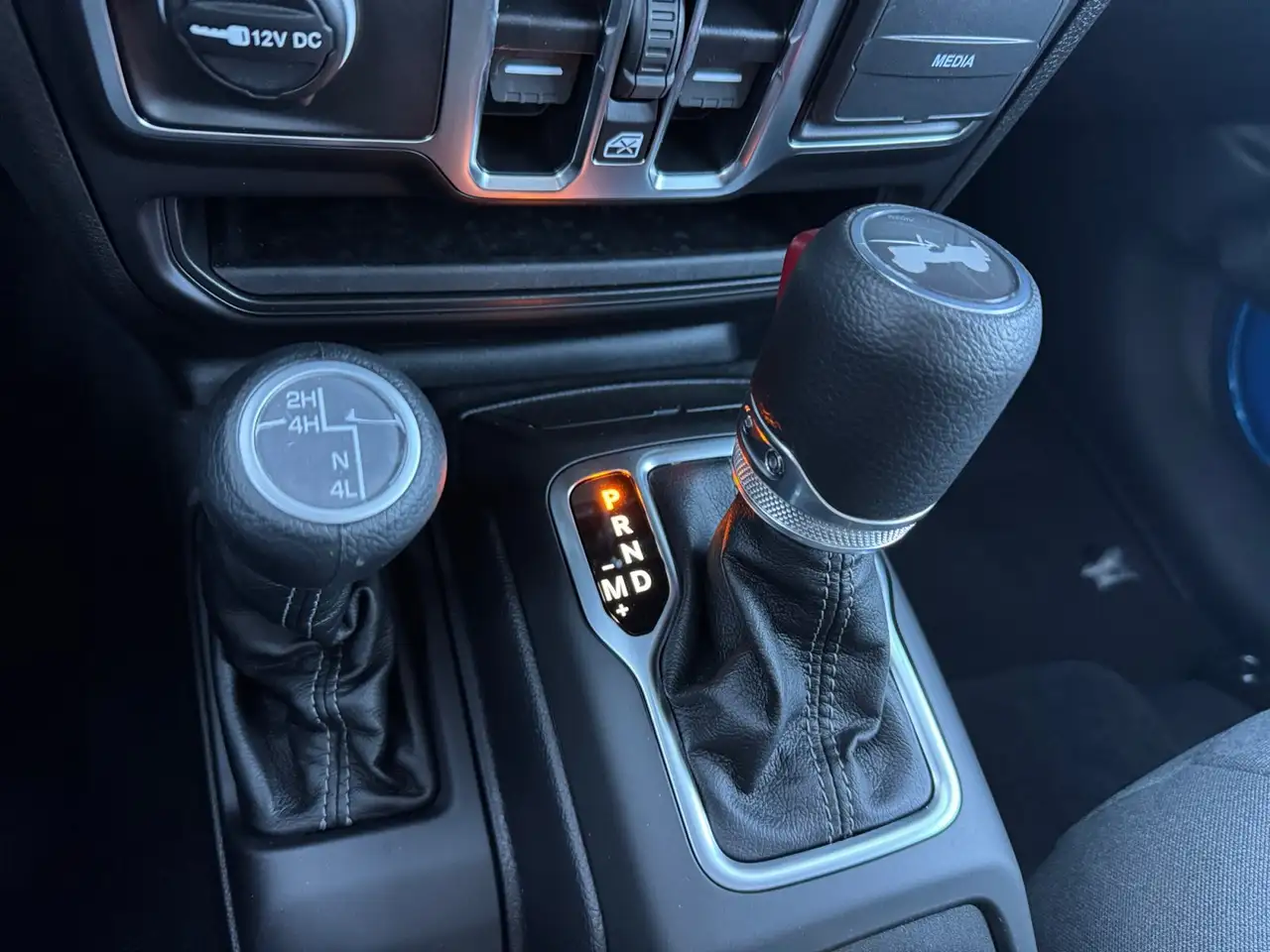 Jeep Wrangler - Image 14