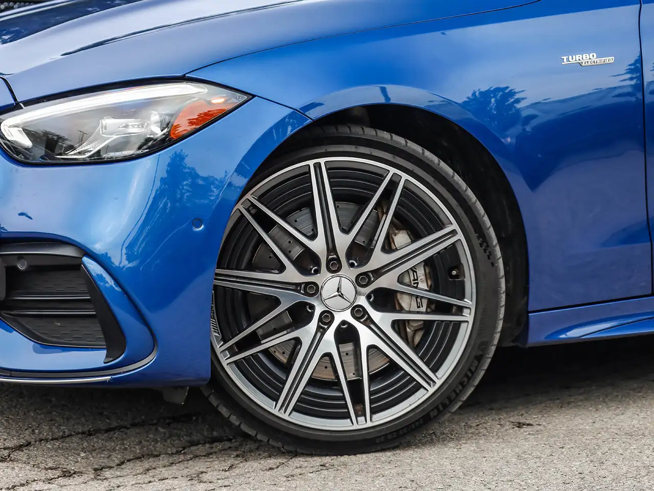 Mercedes-Benz C-Class - Image 11