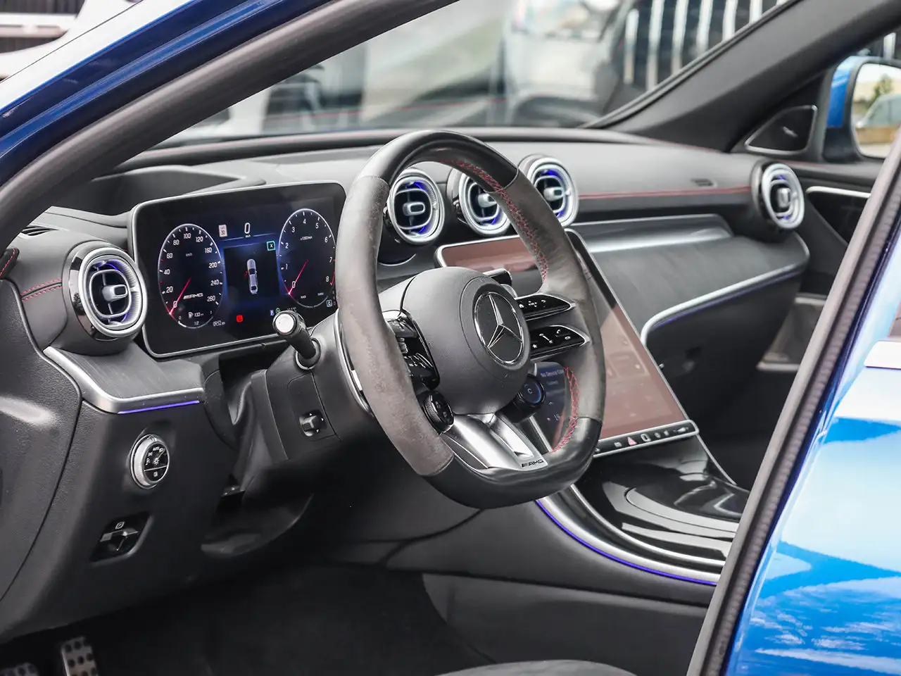 Mercedes-Benz C-Class - Image 13