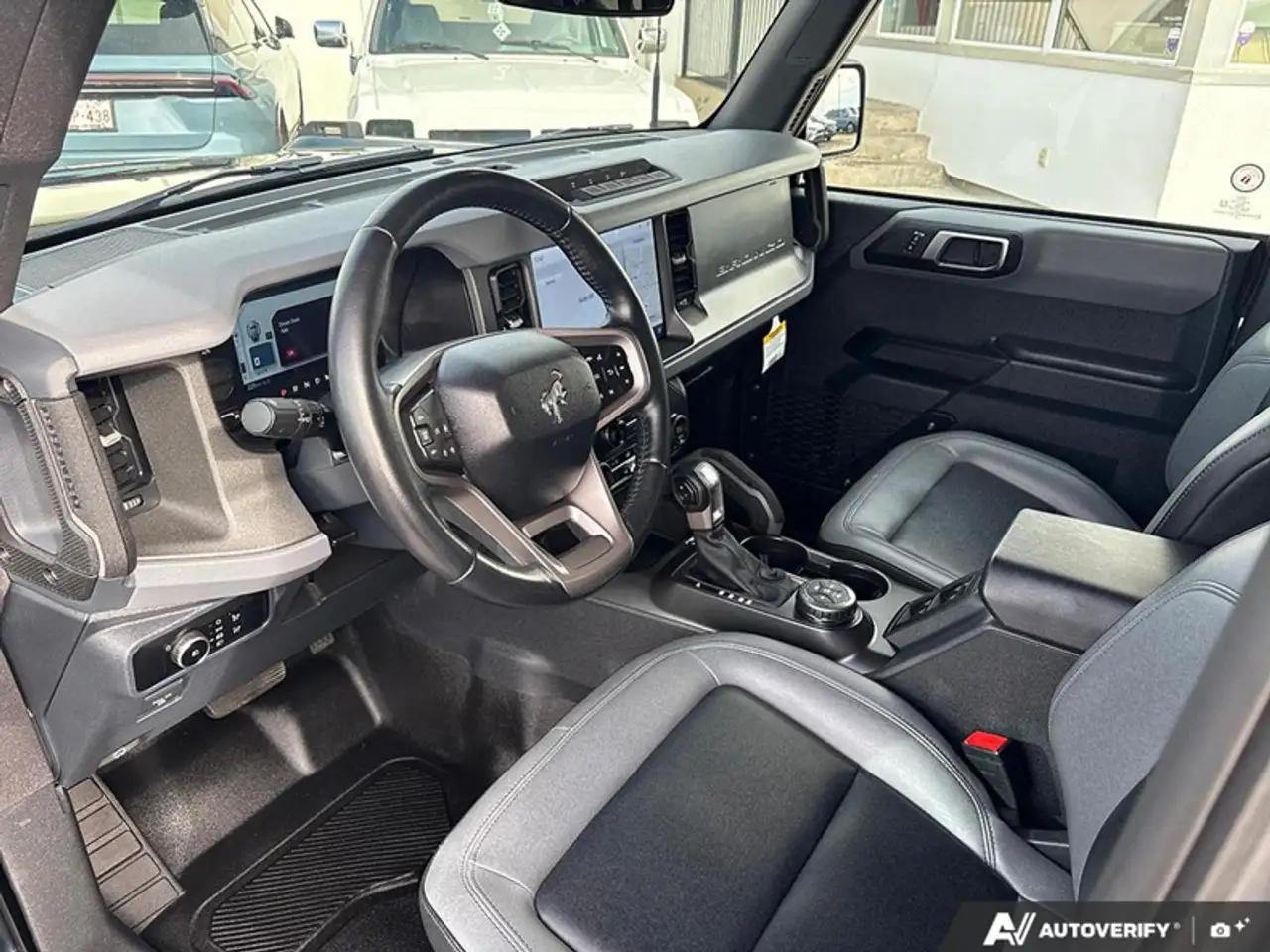 Ford Bronco - Image 13