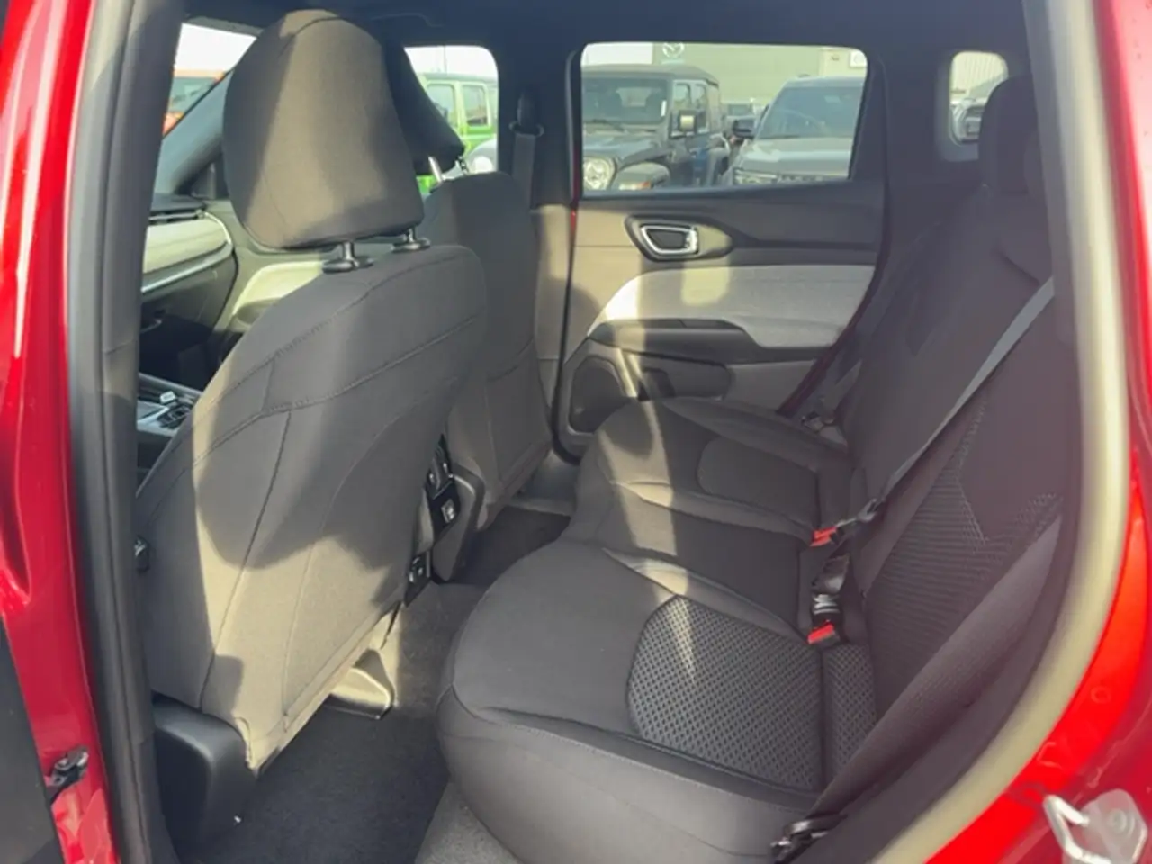 Jeep Compass - Image 18