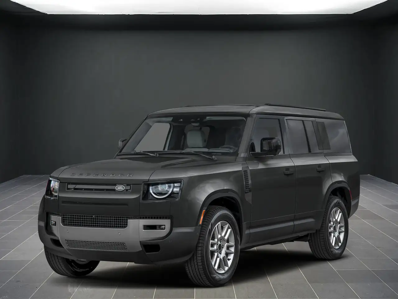 Land Rover Defender - Image 1