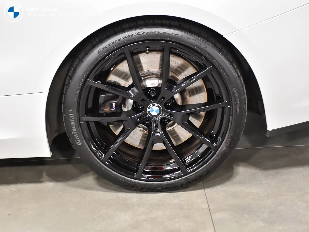 BMW 8 Series - Image 7