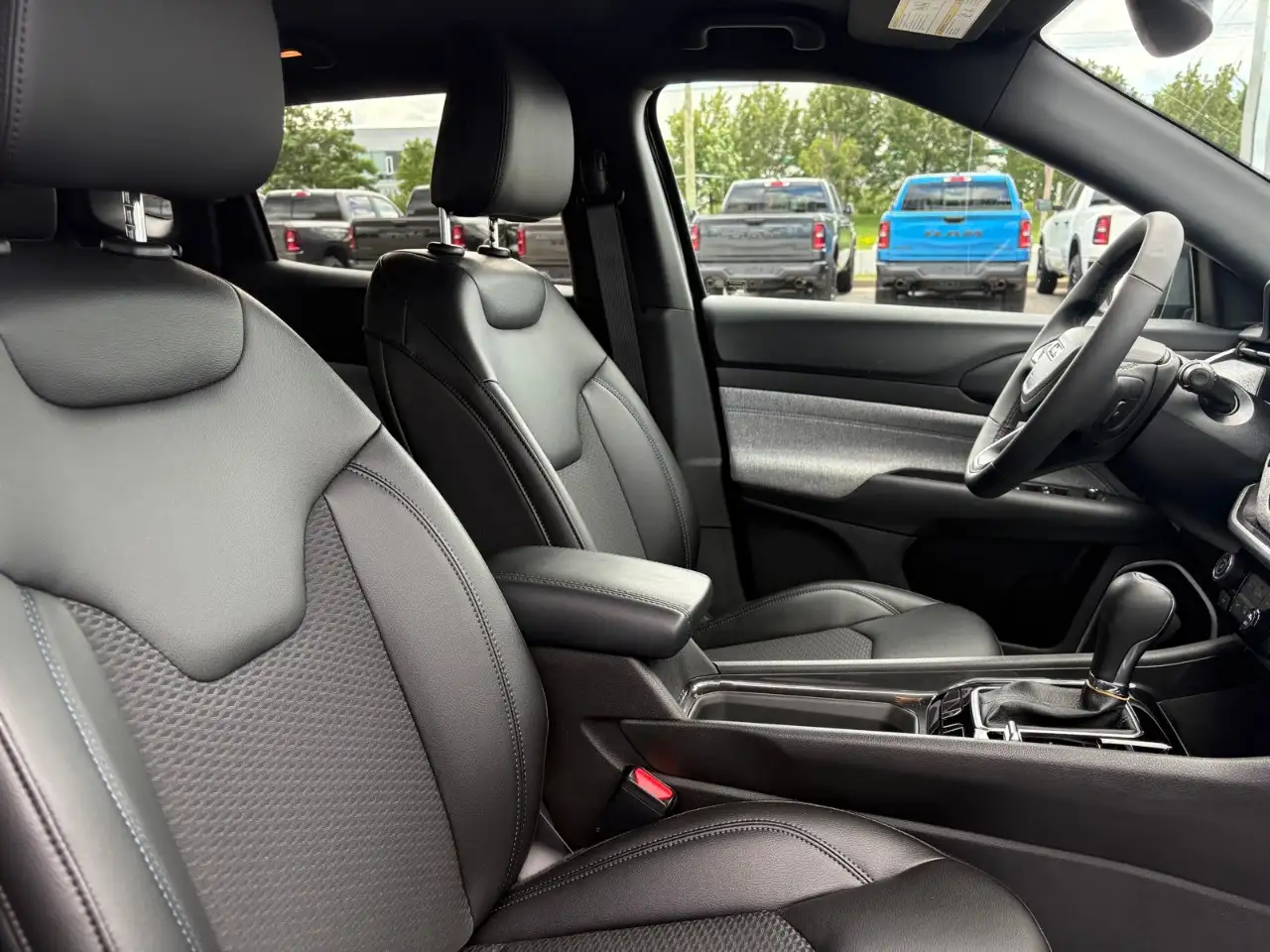 Jeep Compass - Image 8