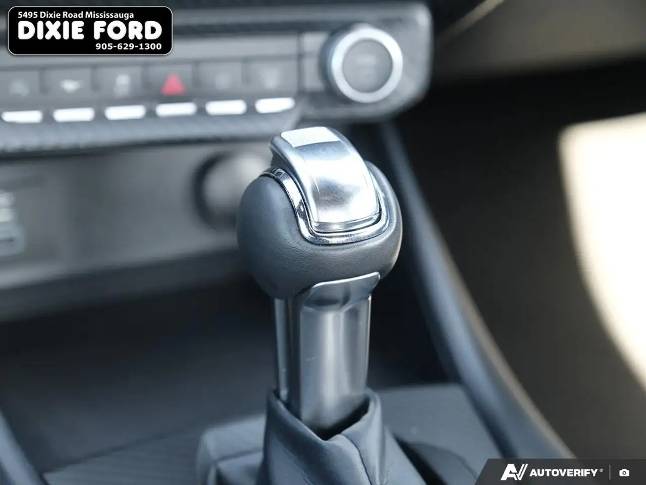 Ford Mustang - Image 23