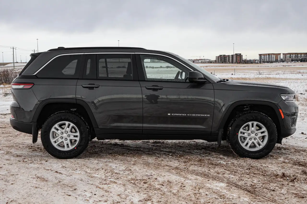 Jeep Grand Cherokee - Image 5