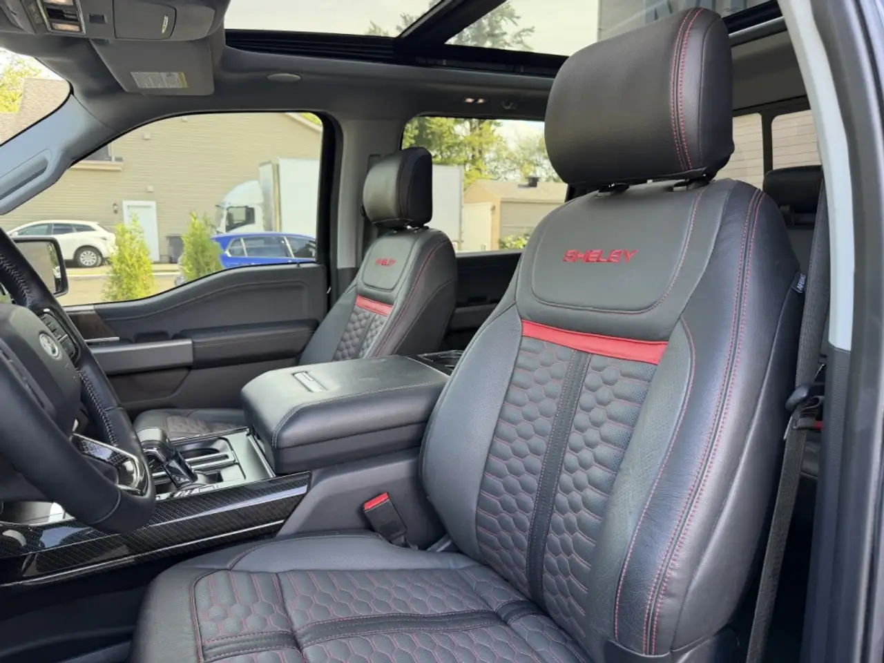 Ford F-150 - Image 11