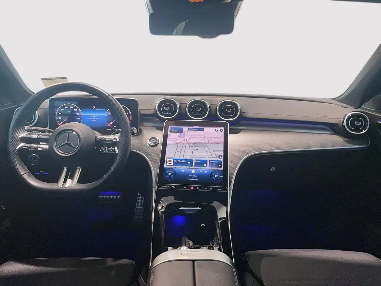 Mercedes-Benz C-Class - Image 9