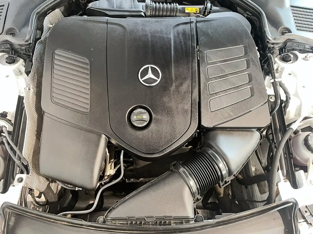 Mercedes-Benz C-Class - Image 15
