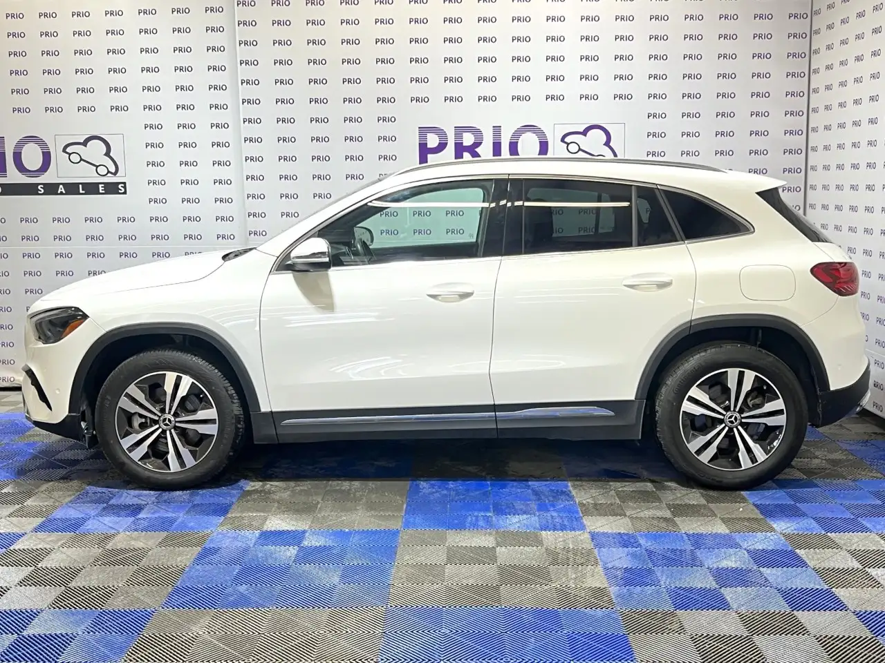 Mercedes-Benz GLA - Image 2