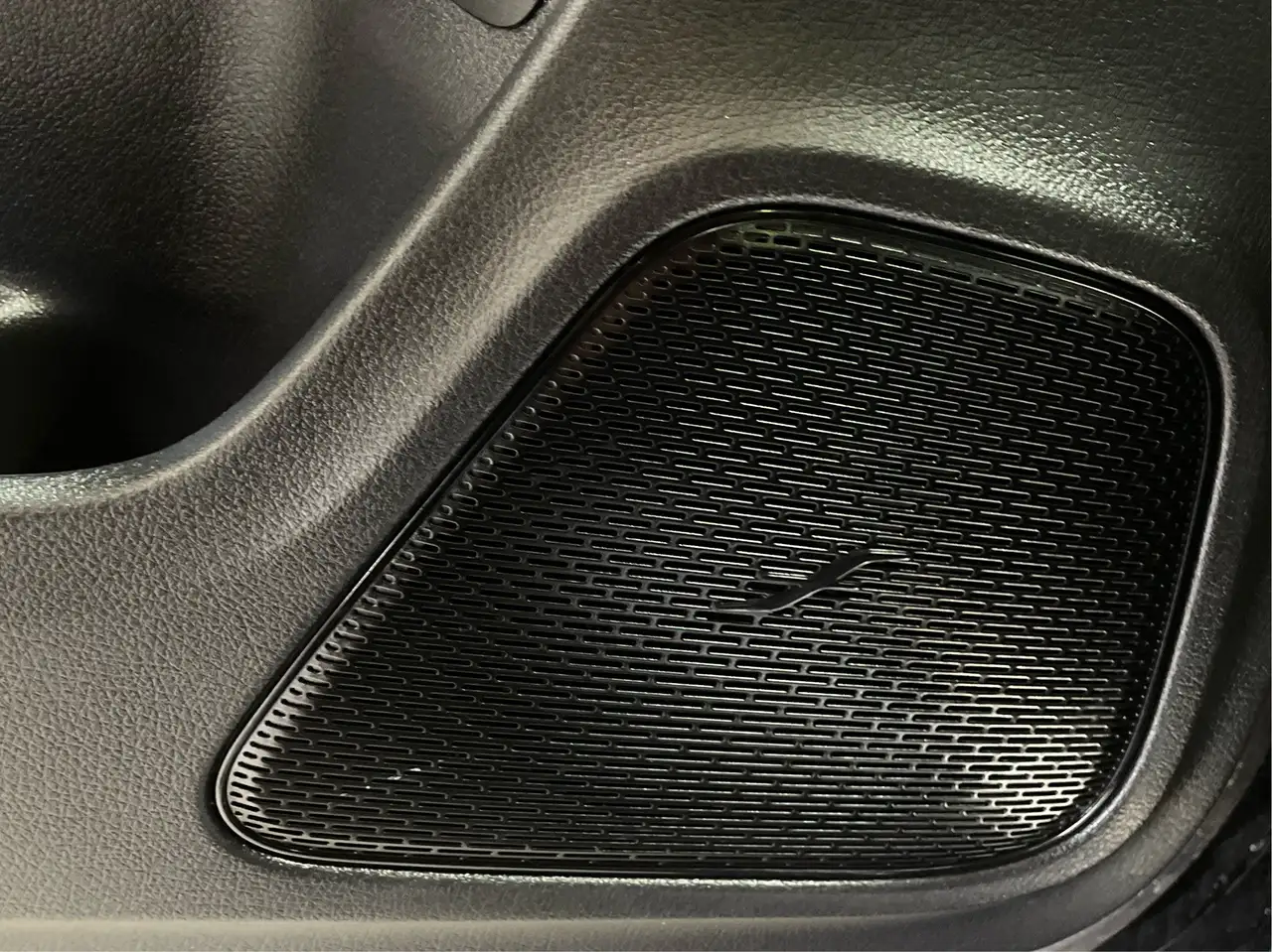 Mercedes-Benz CLA - Image 21