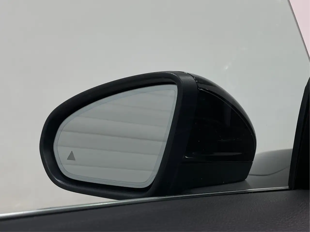 Mercedes-Benz CLA - Image 23