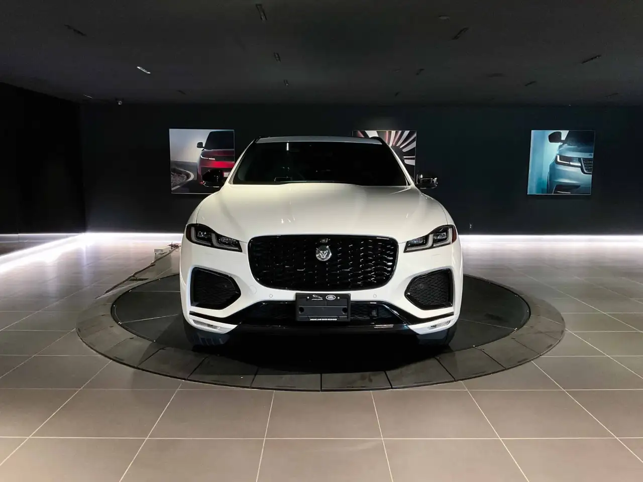 Jaguar F-Pace - Image 2