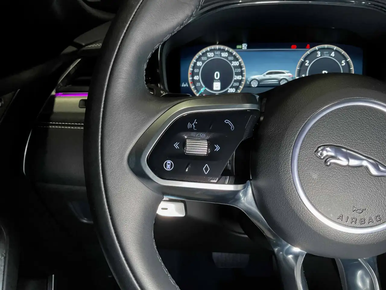 Jaguar F-Pace - Image 15