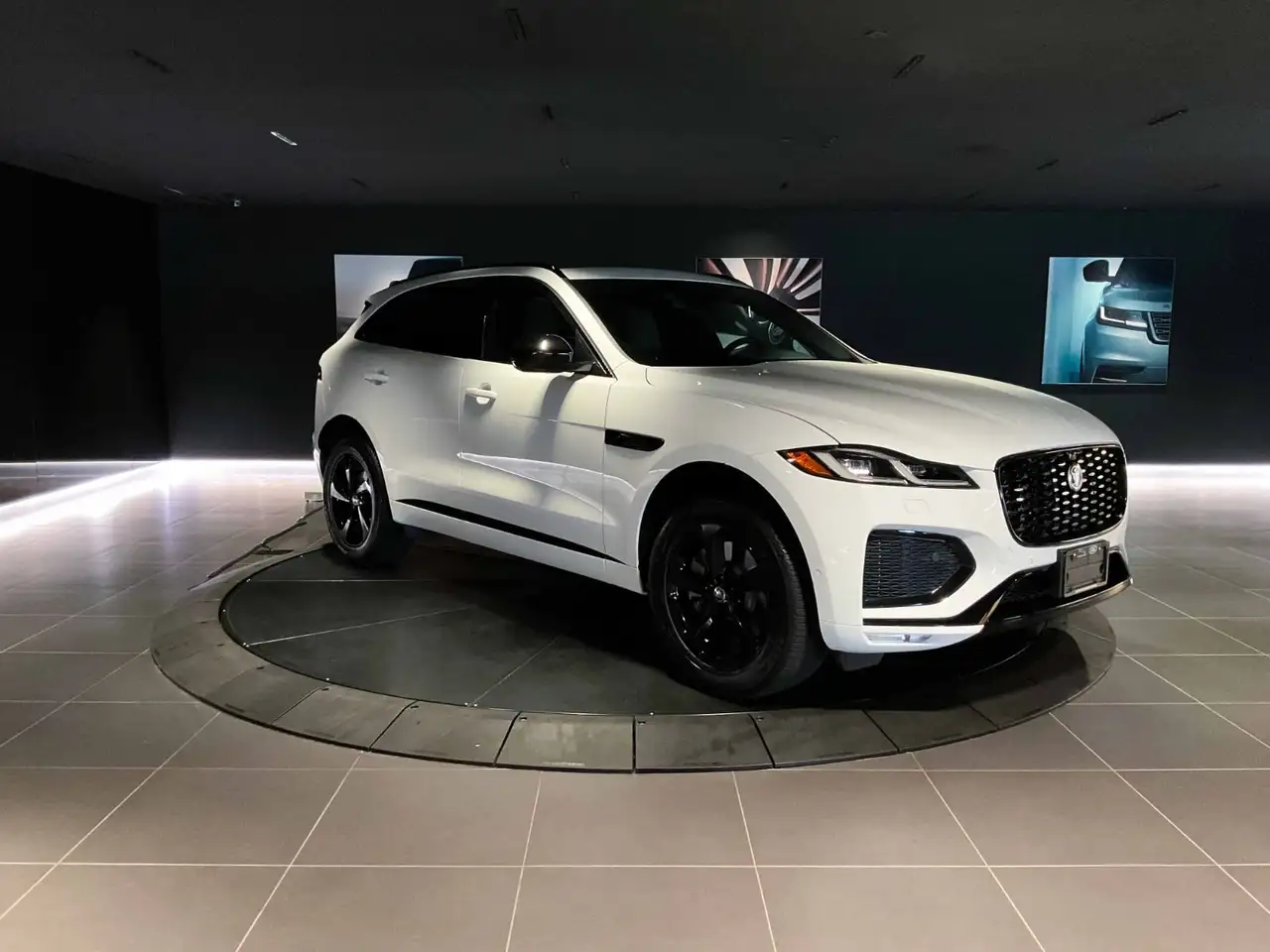 Jaguar F-Pace - Image 3
