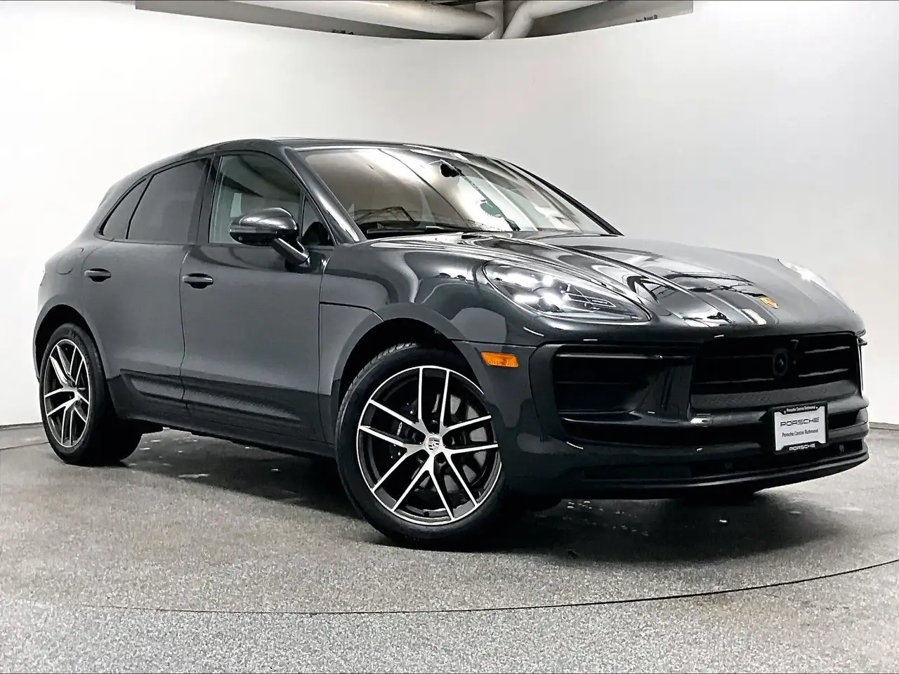Porsche Macan - Image 3