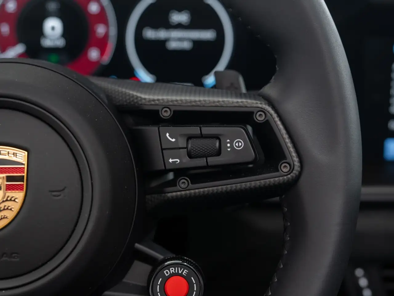 Porsche 911 - Image 25