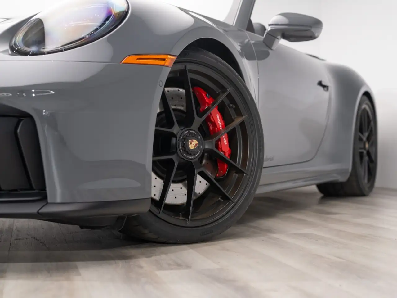 Porsche 911 - Image 6