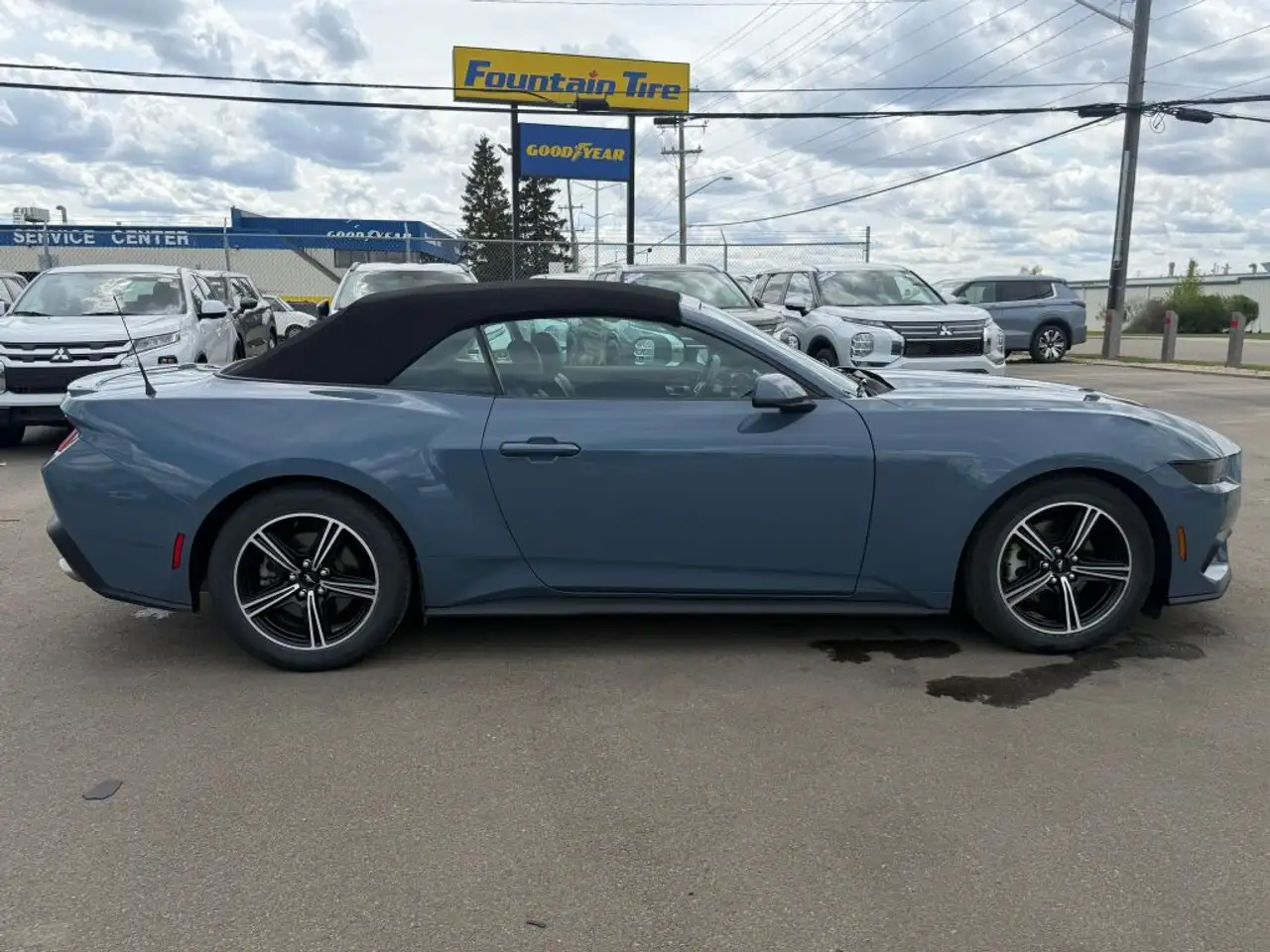 Ford Mustang - Image 24