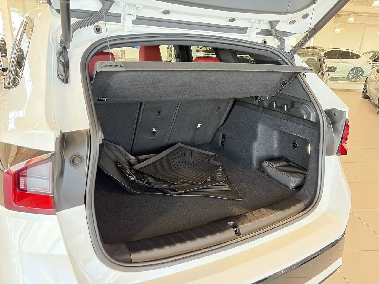 BMW X1 - Image 32