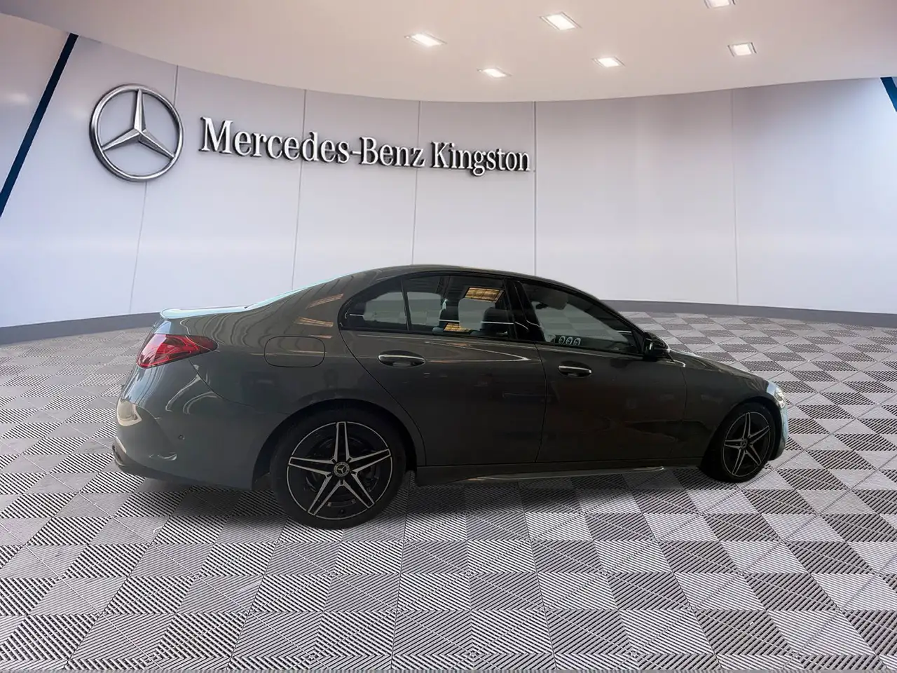 Mercedes-Benz C-Class - Image 4