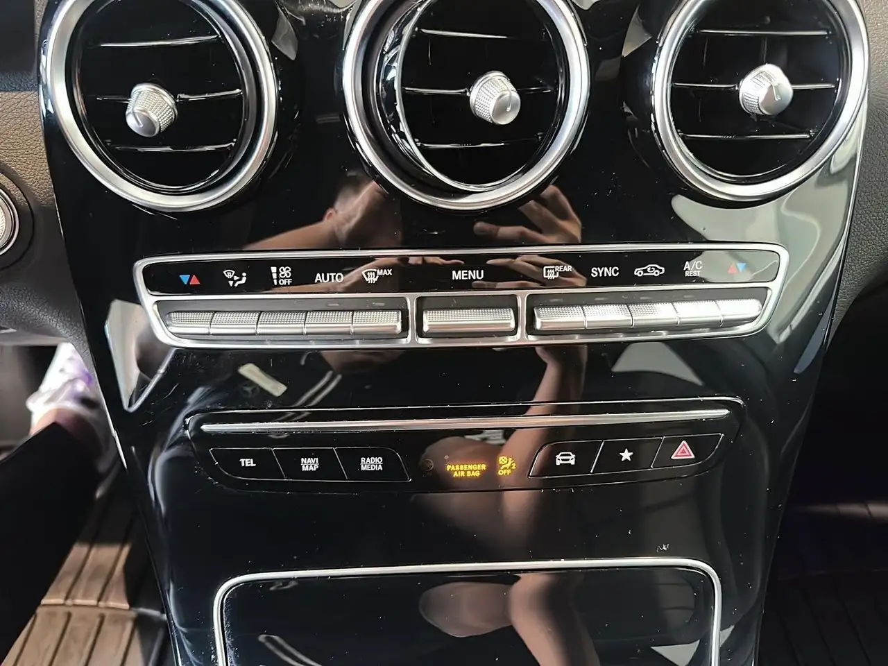Mercedes-Benz GLC - Image 8