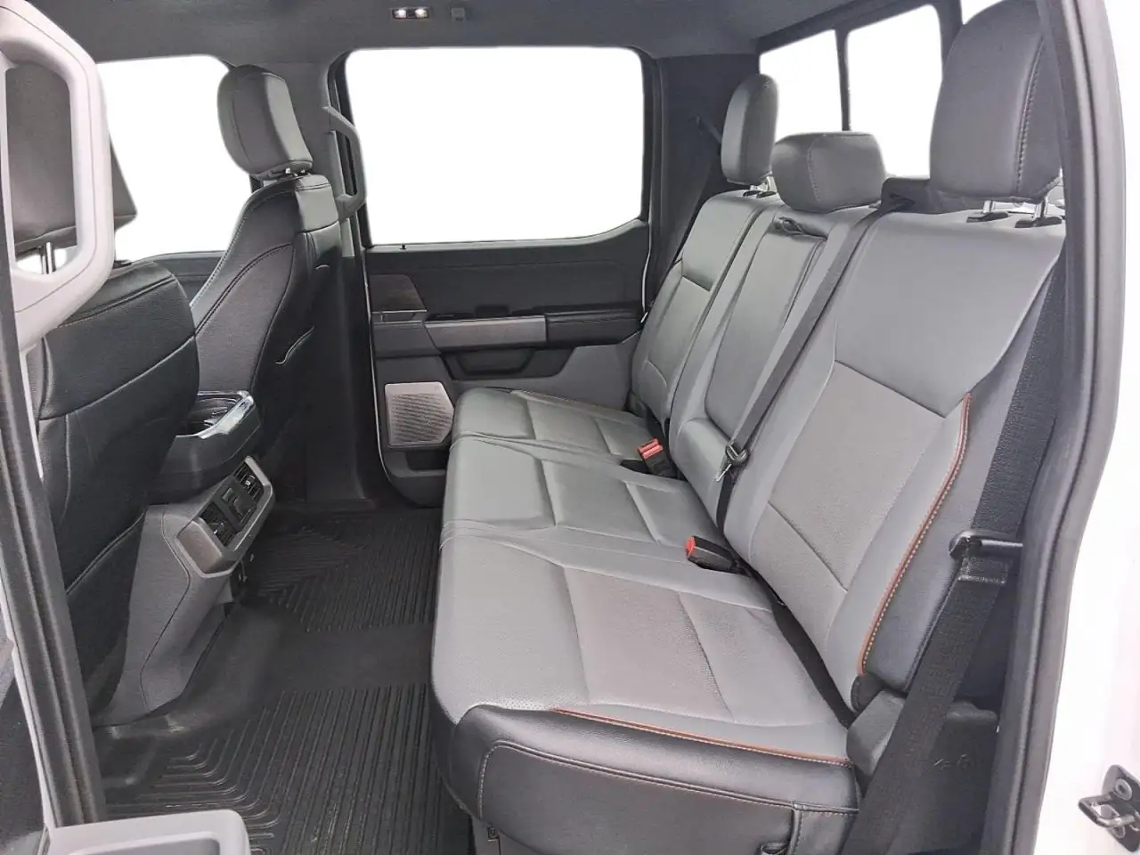Ford F-150 - Image 9