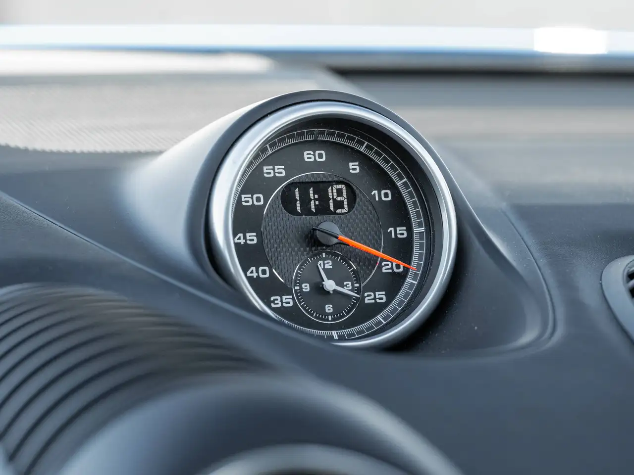 Porsche 718 Boxster - Image 32