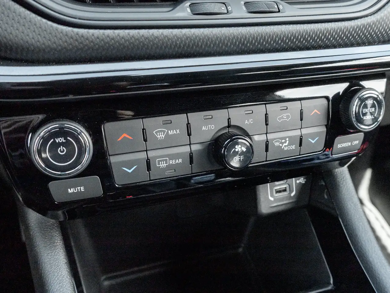 Jeep Compass - Image 16