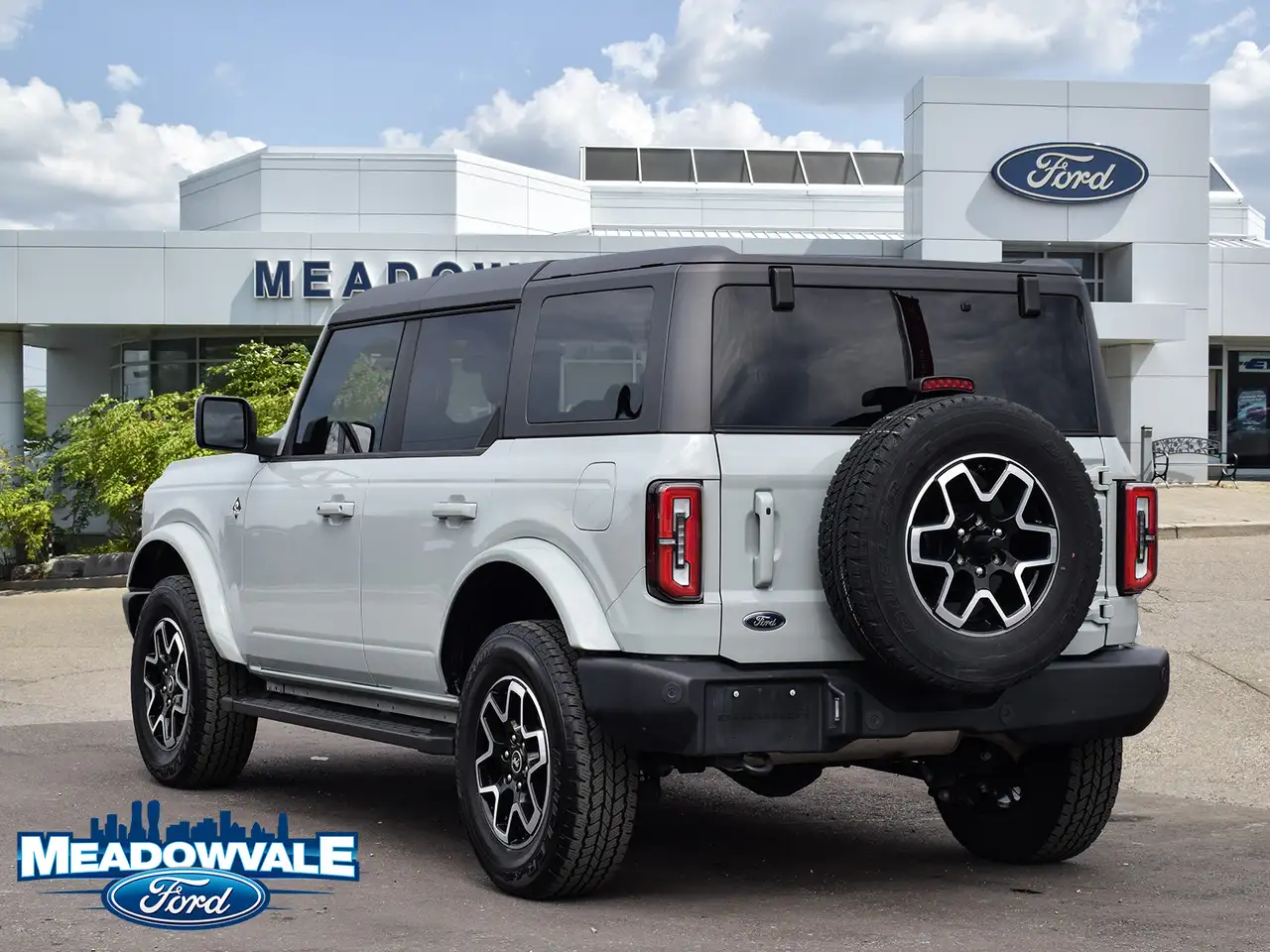Ford Bronco - Image 7