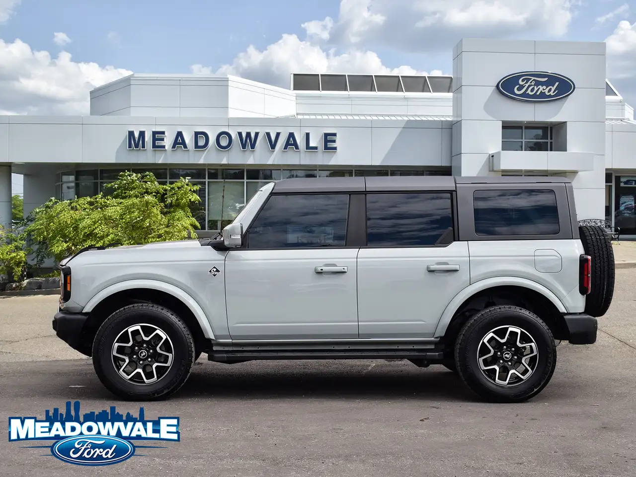 Ford Bronco - Image 5