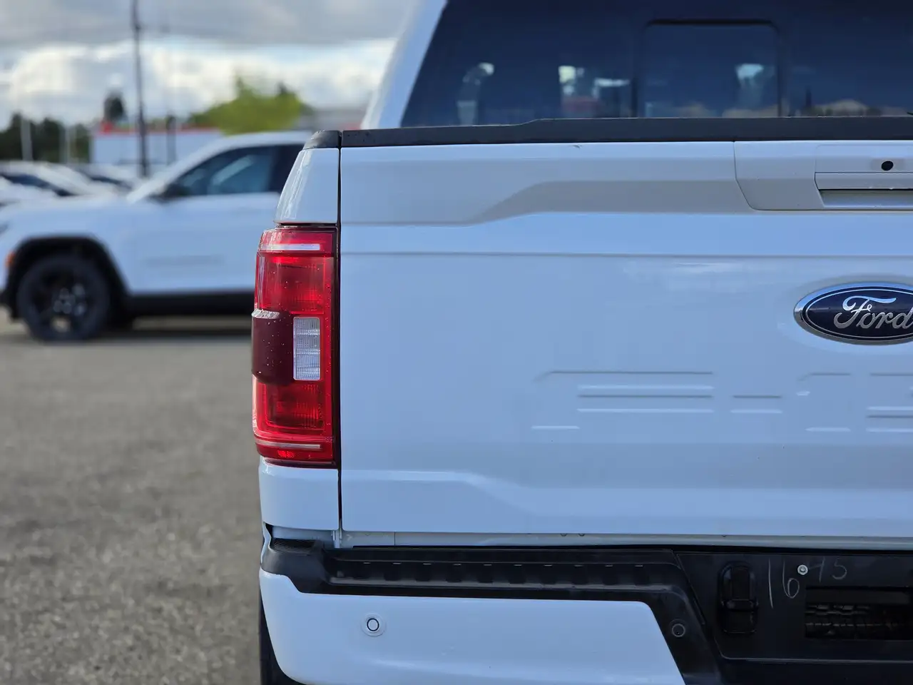 Ford F-150 - Image 13