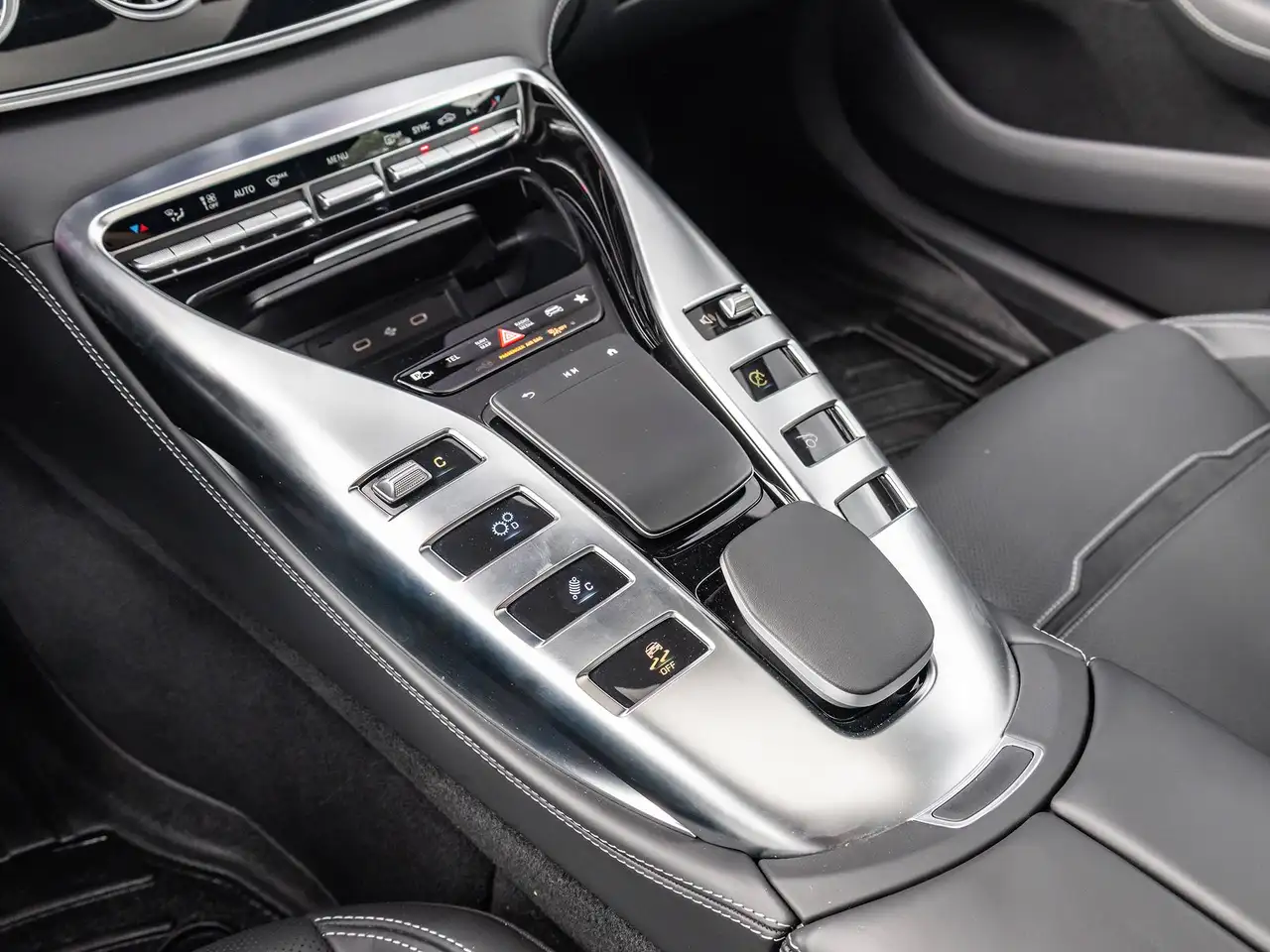 Mercedes-Benz AMG GT - Image 21