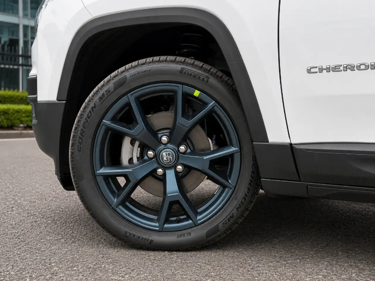 Jeep Cherokee - Image 25