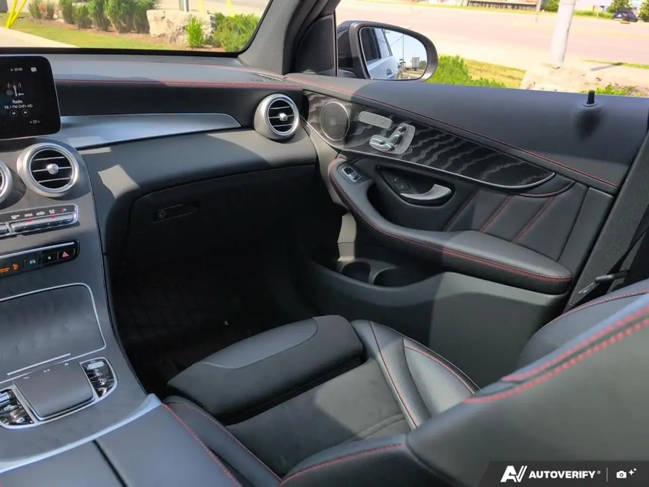 Mercedes-Benz GLC - Image 24