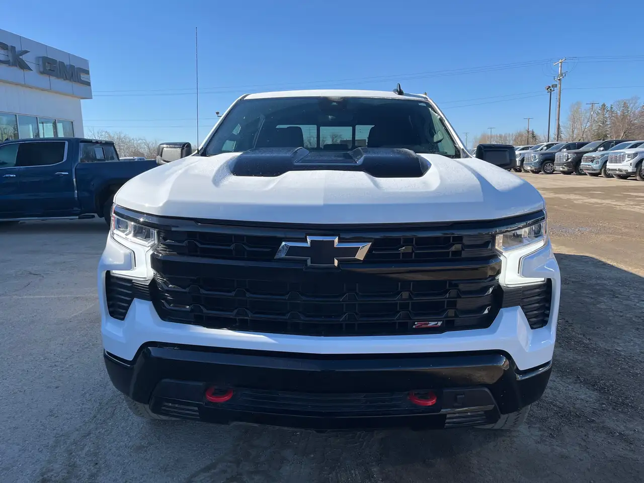 Chevrolet Silverado 1500 - Image 3
