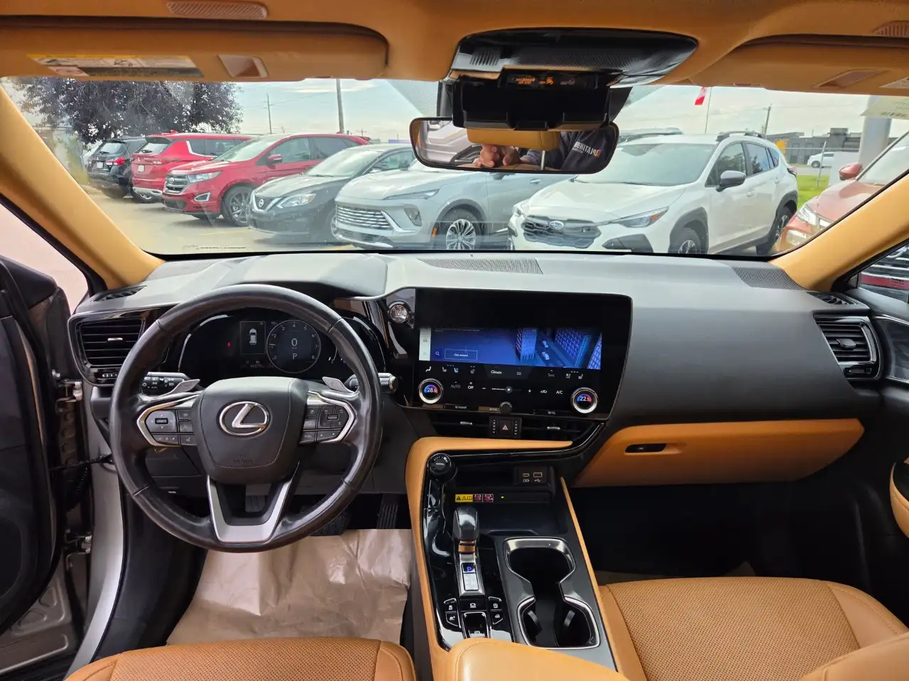 Lexus NX - Image 12