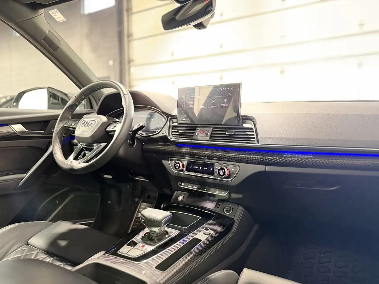 Audi SQ5 - Image 18