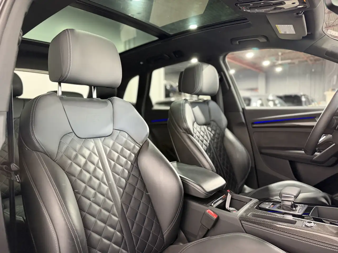 Audi SQ5 - Image 17