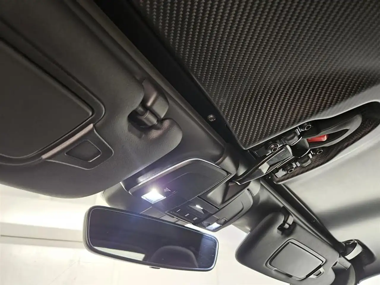 Porsche 718 Spyder - Image 24