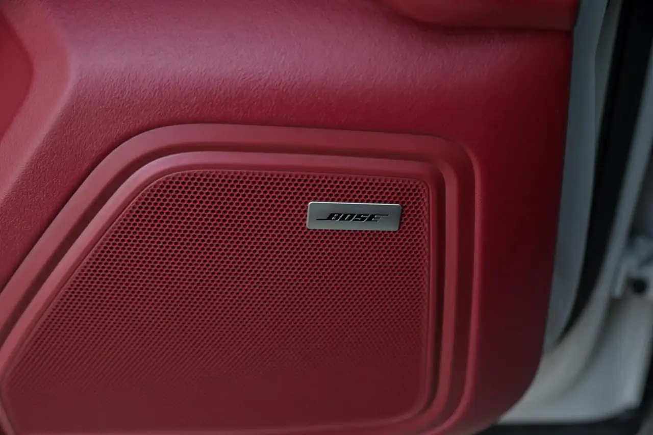 Porsche Macan - Image 15