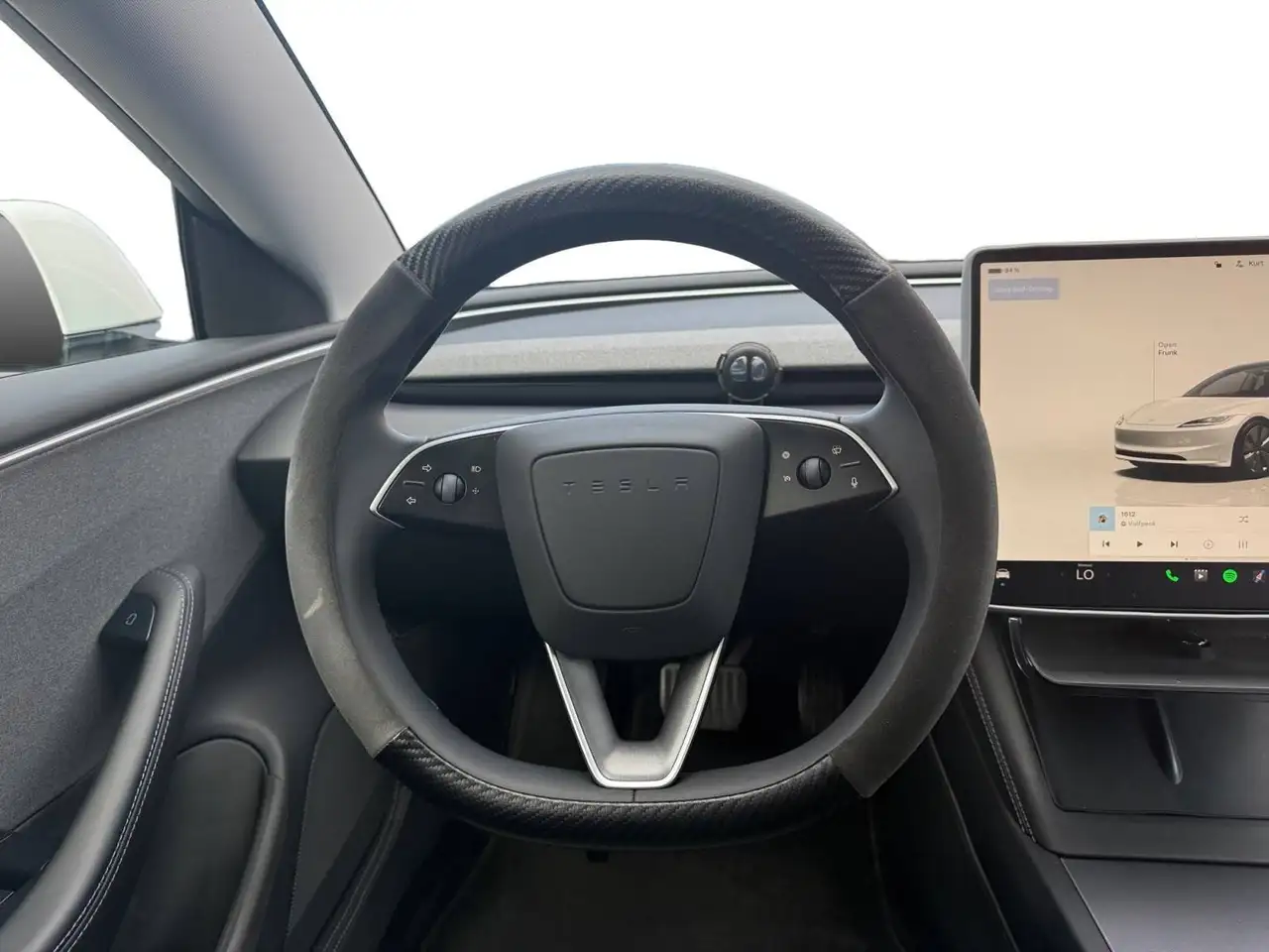 Tesla Model 3 - Image 14