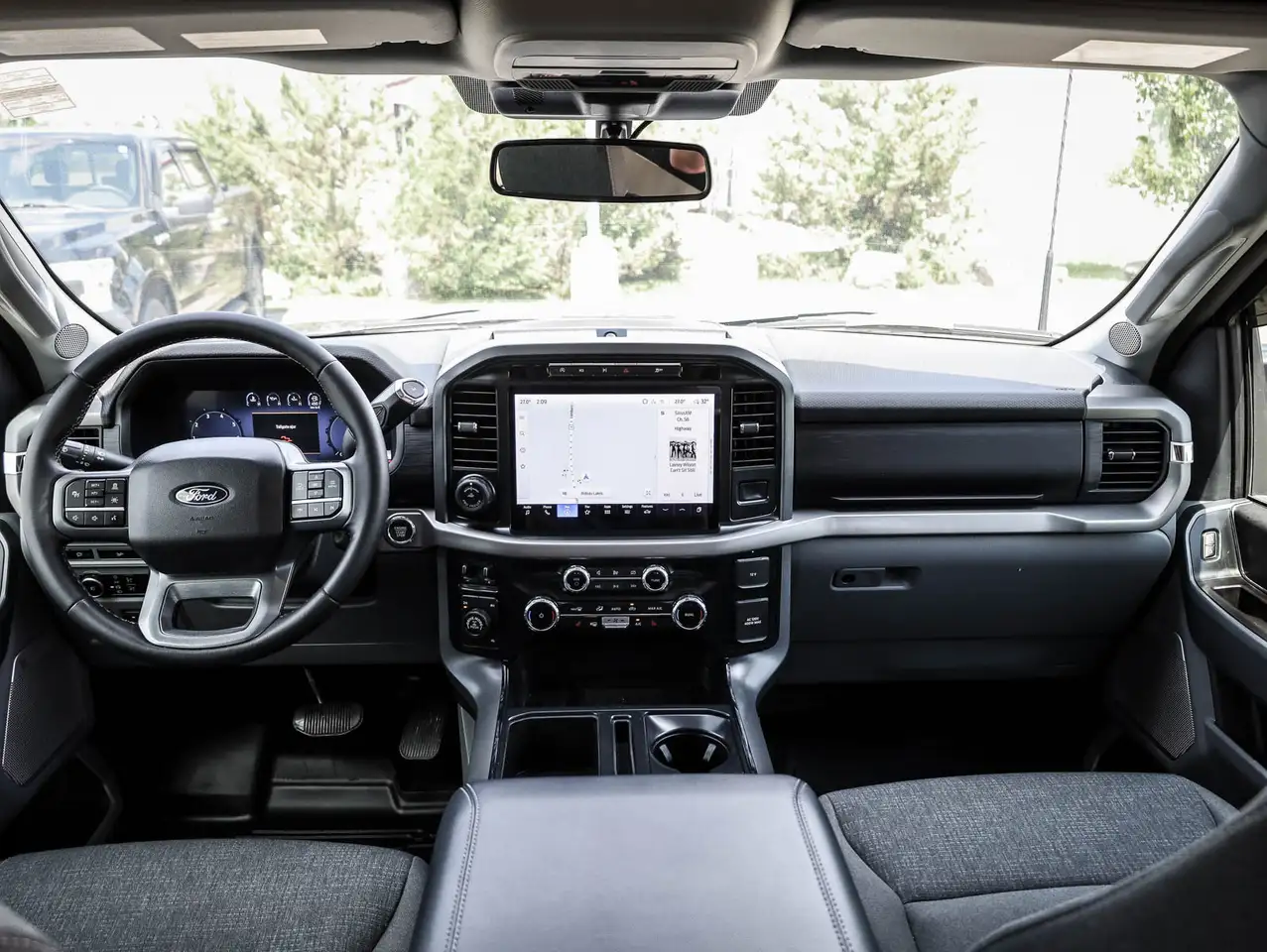 Ford F-150 - Image 26