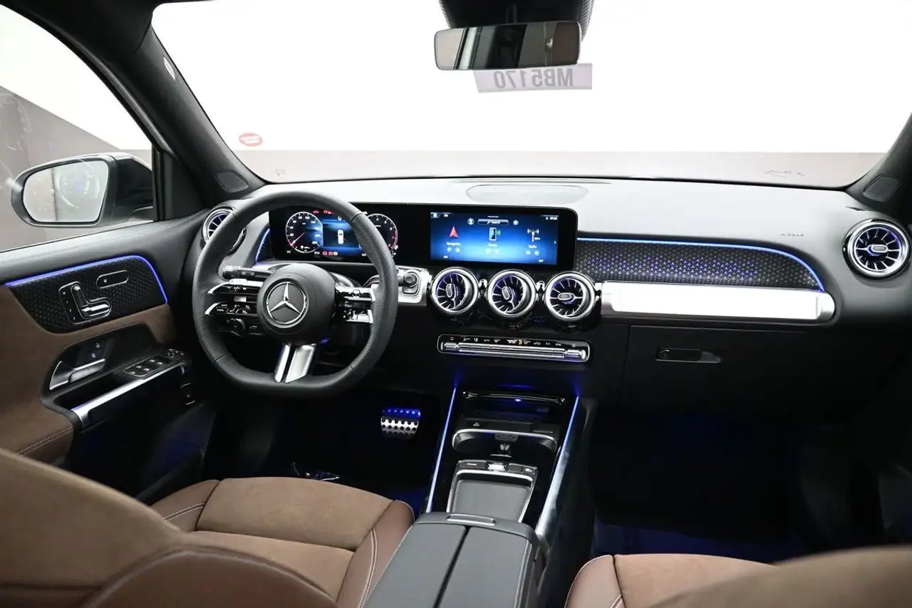 Mercedes-Benz GLB - Image 26