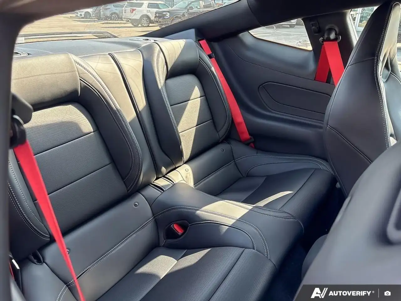 Ford Mustang - Image 23