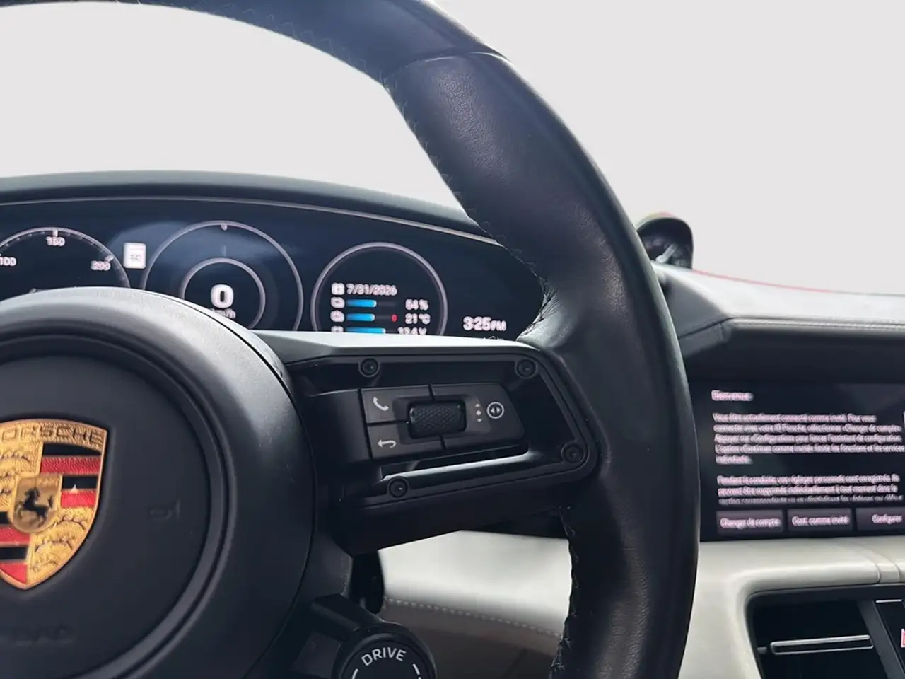 Porsche Taycan - Image 27