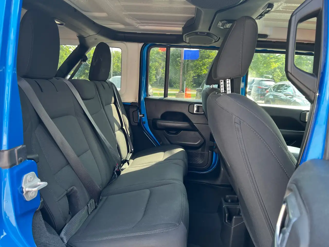 Jeep Wrangler - Image 24