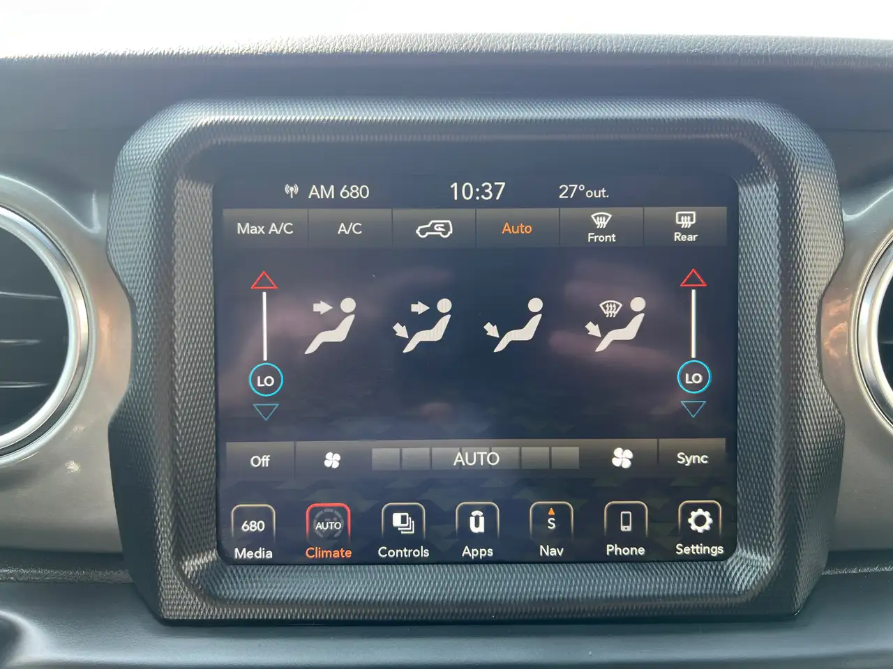 Jeep Wrangler - Image 21