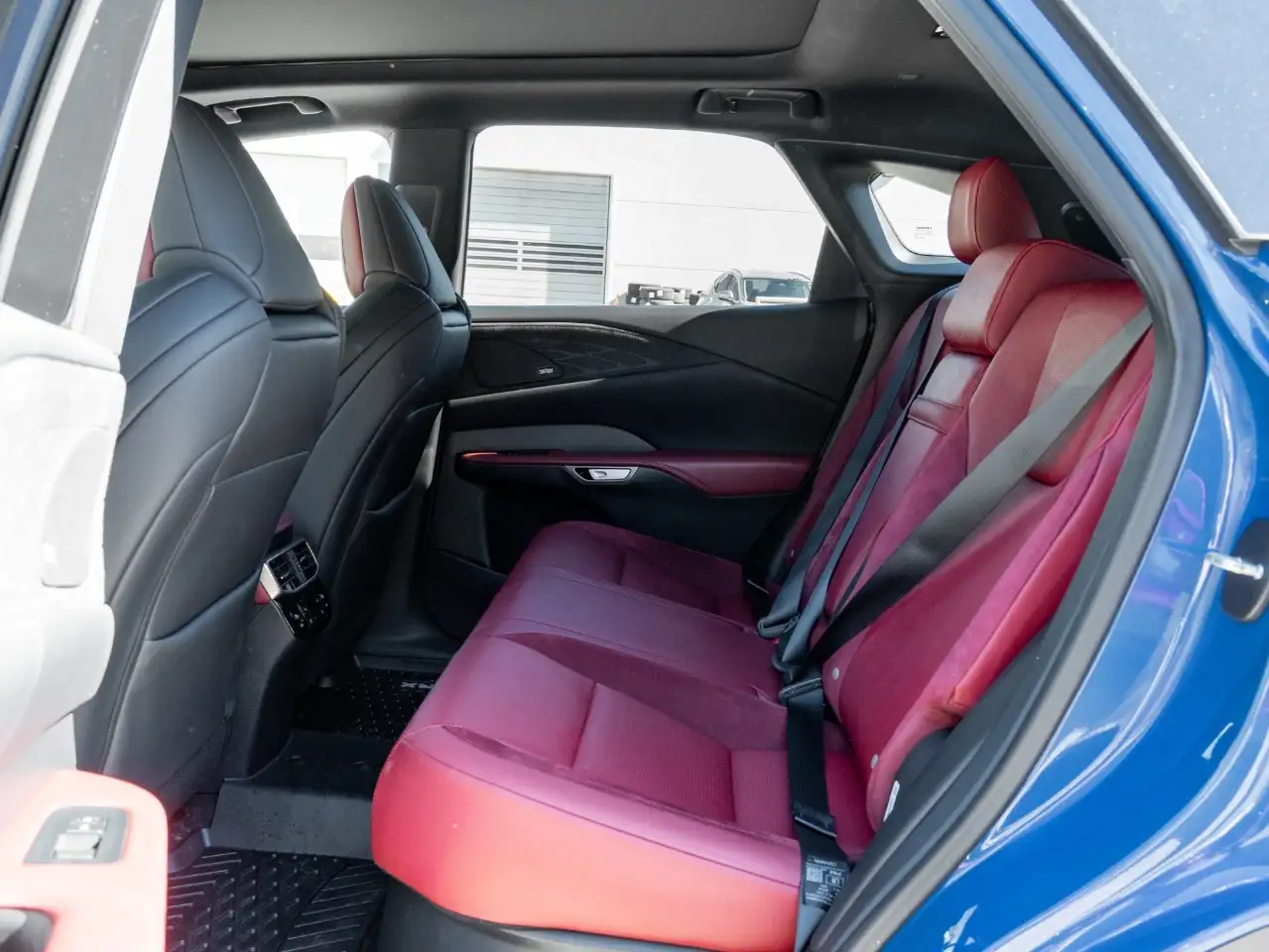 Lexus RX - Image 27